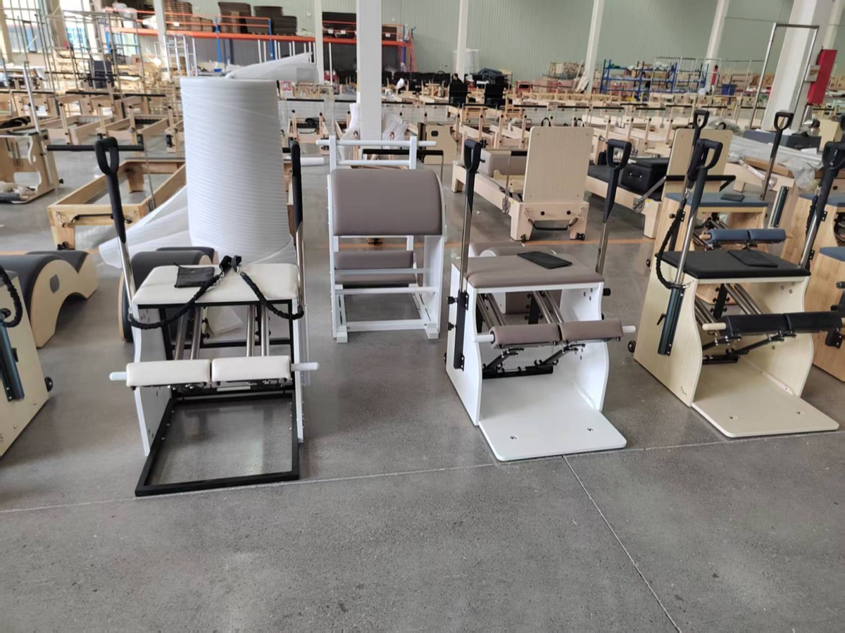 Pilates studio equipment design ideas: nordisk guide från inspiration till offert illustrerande bild Lumina