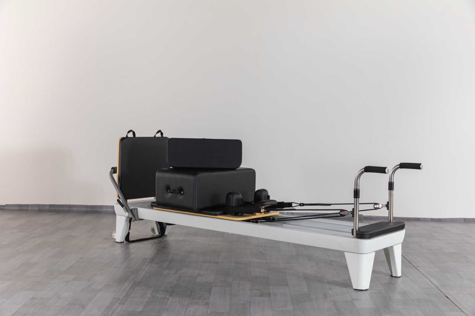 LUMINA Rialza Spring Reformer view 3