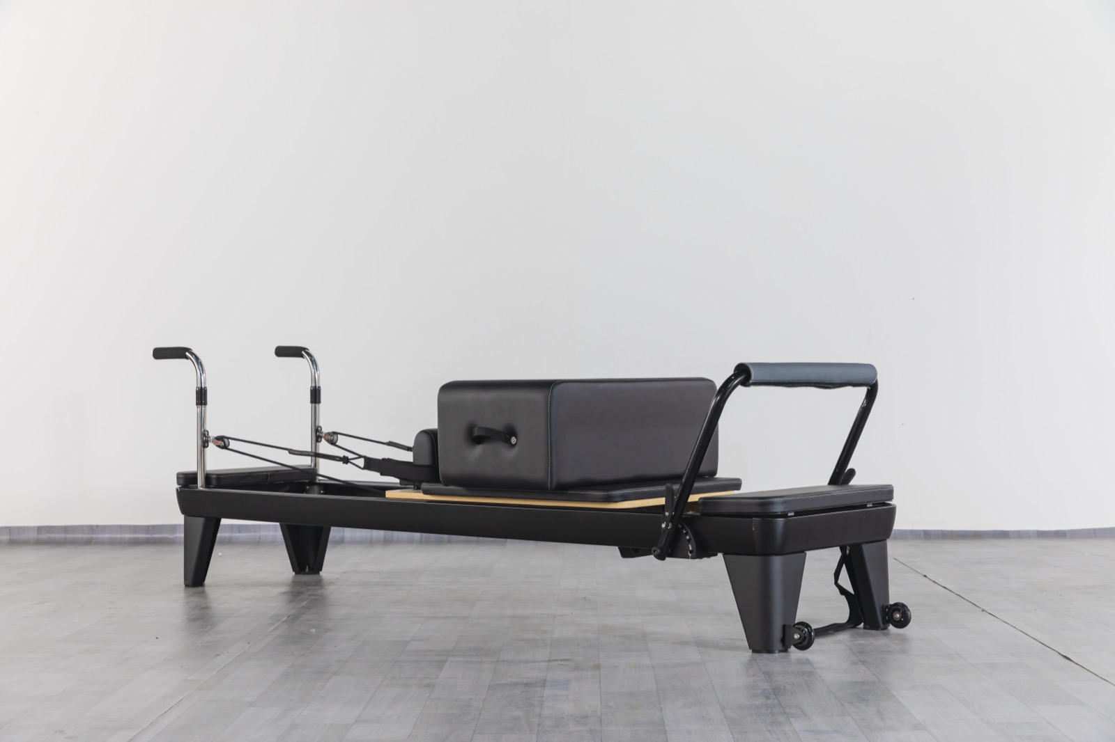 LUMINA Rialza Spring Reformer view 4