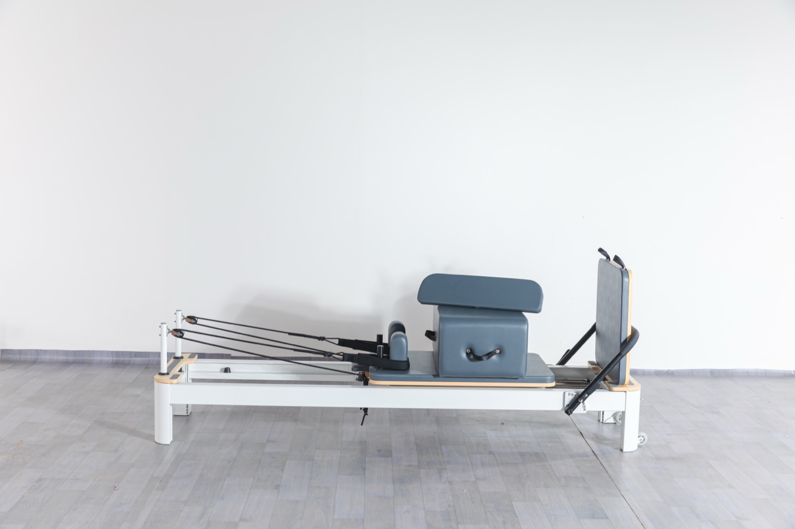 LUMINA Y04-01 Custom Handle Reformer view 4