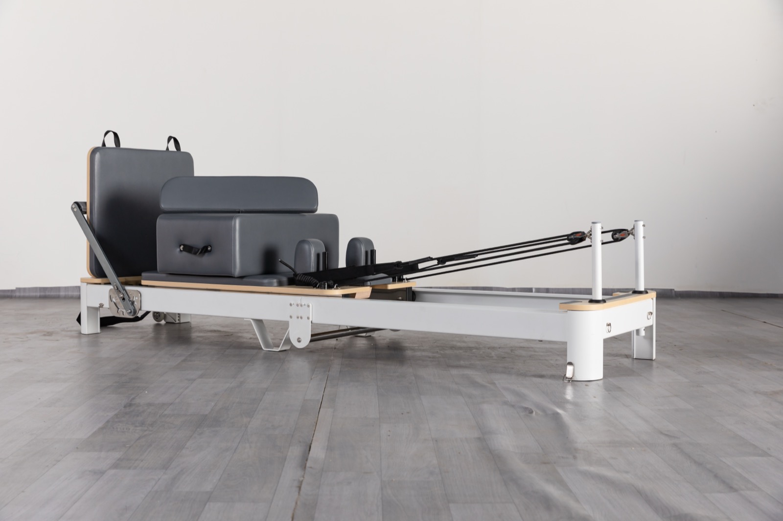 LUMINA Y04-03 Aluminum Folding Reformer Pilatesutrustning