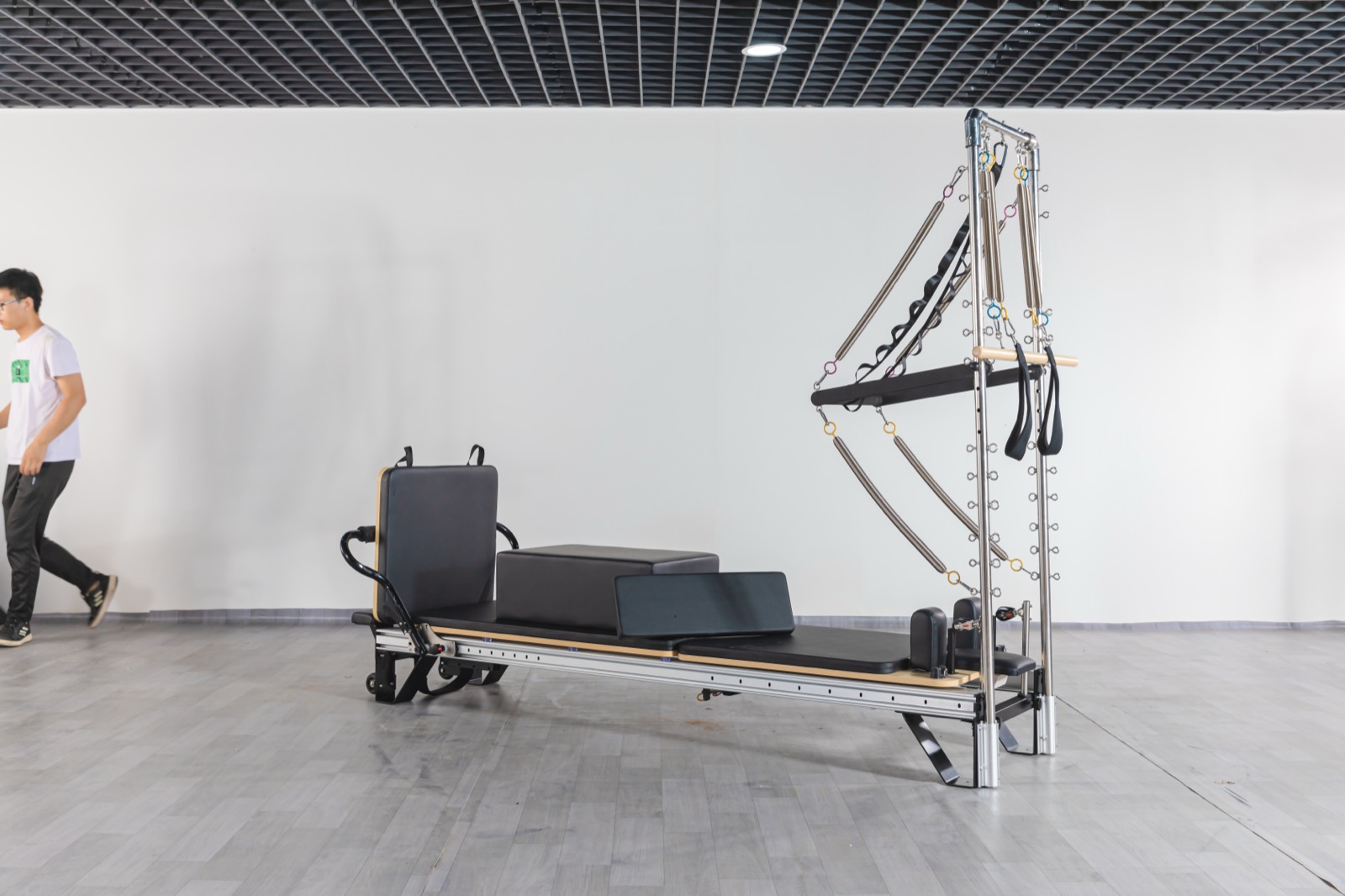 LUMINA Full Track Aluminum Cadillac With Reformer view 2