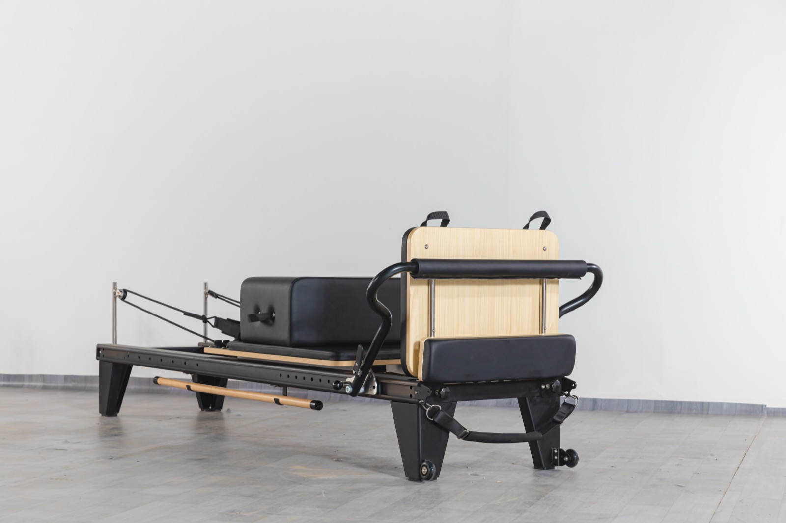 LUMINA Elite Reformer with Jumpboard view 2