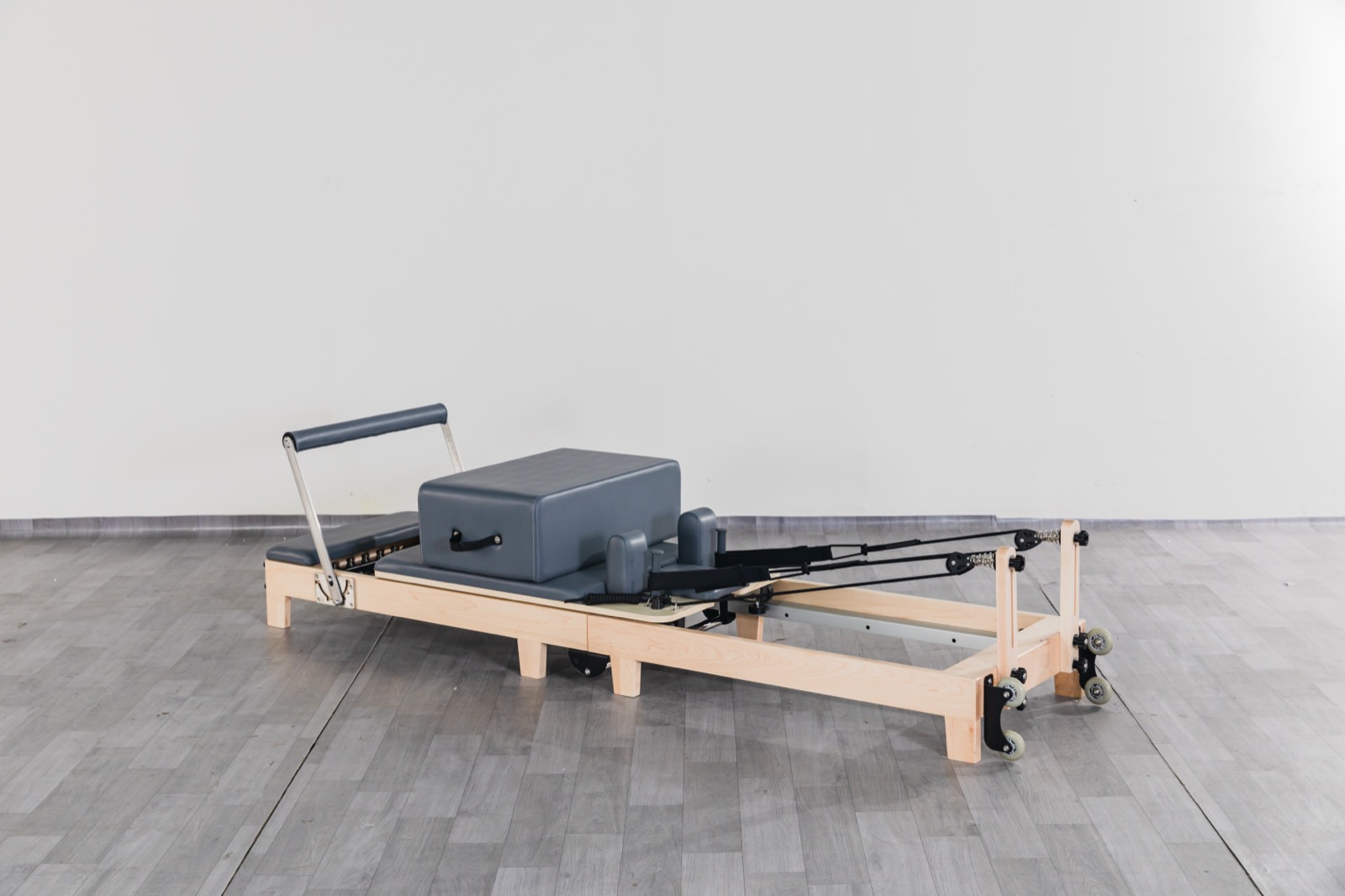 LUMINA Foldable Maple Reformer view 3